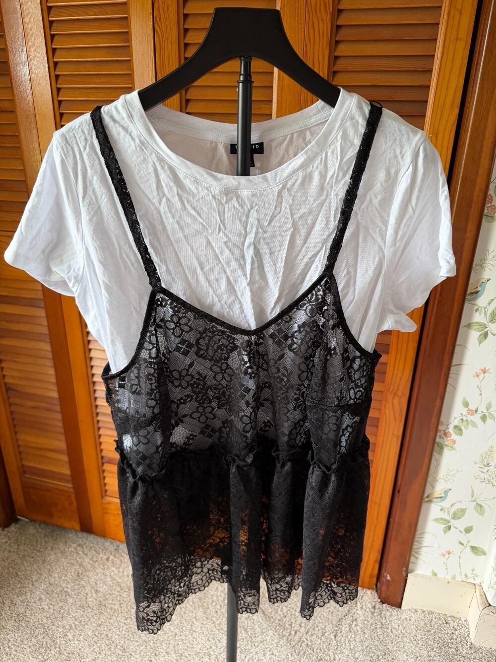 NWT TORRID Black & White Lace Peplum Ruffle Cami Top Shirt Plus sz 00 M/L Sz 10